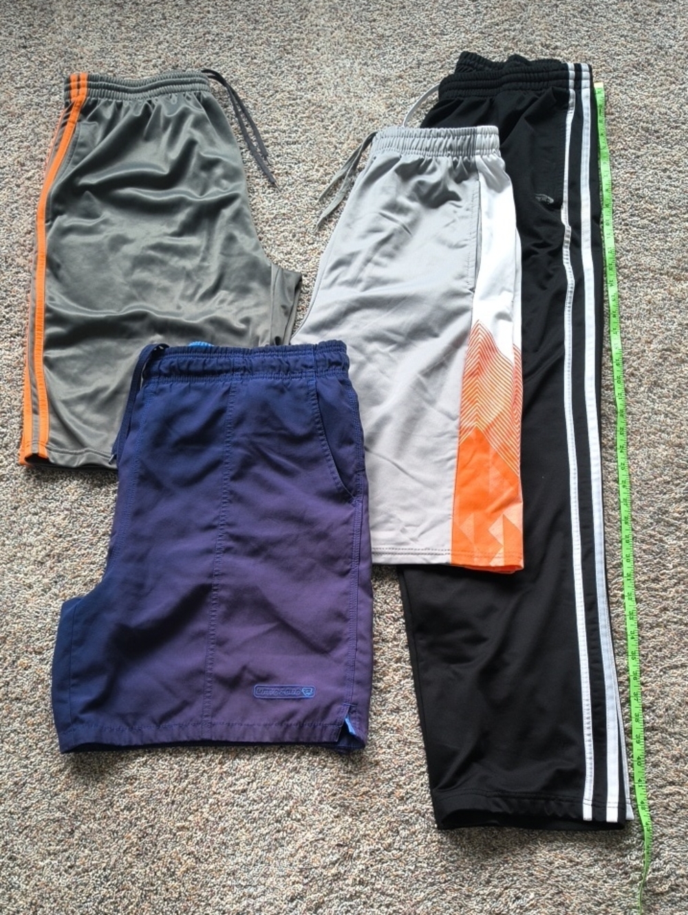 Bundle Of 4 Men's Work Out Shorts Large